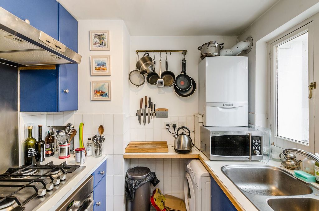 Property photo 1 of 8