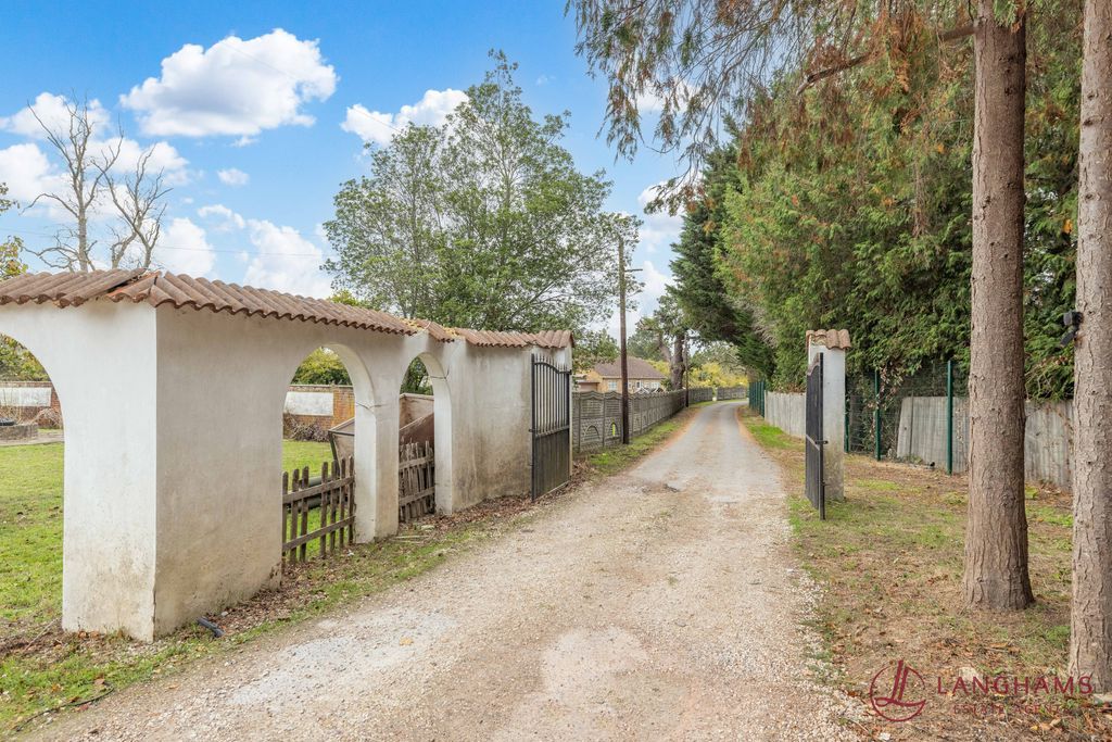 Property photo 3 of 15 Photo 1