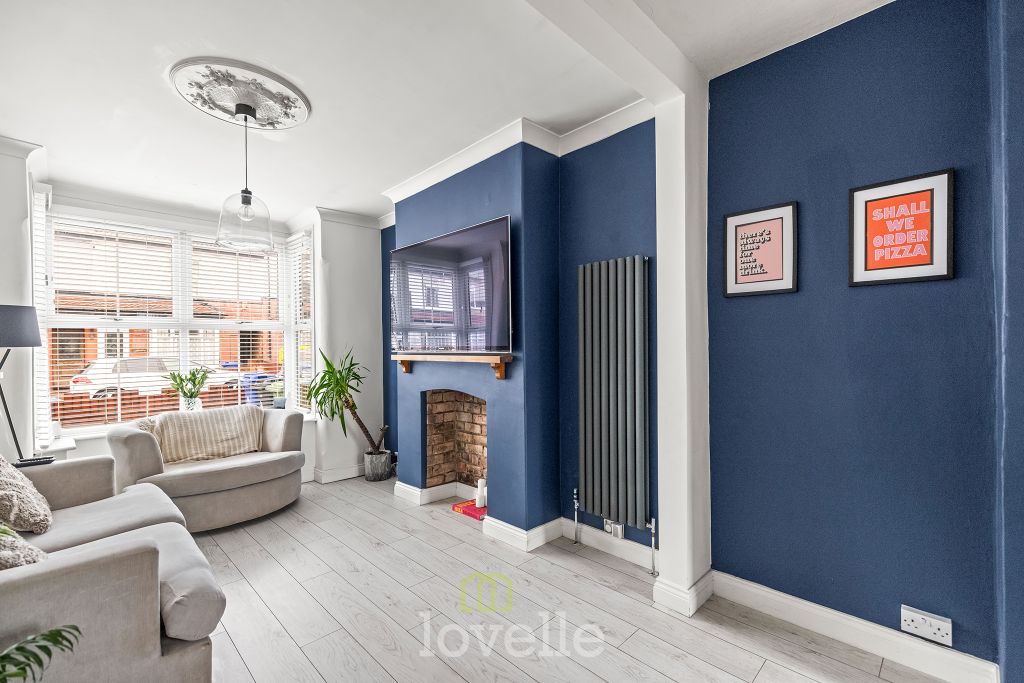 Property photo 2 of 25