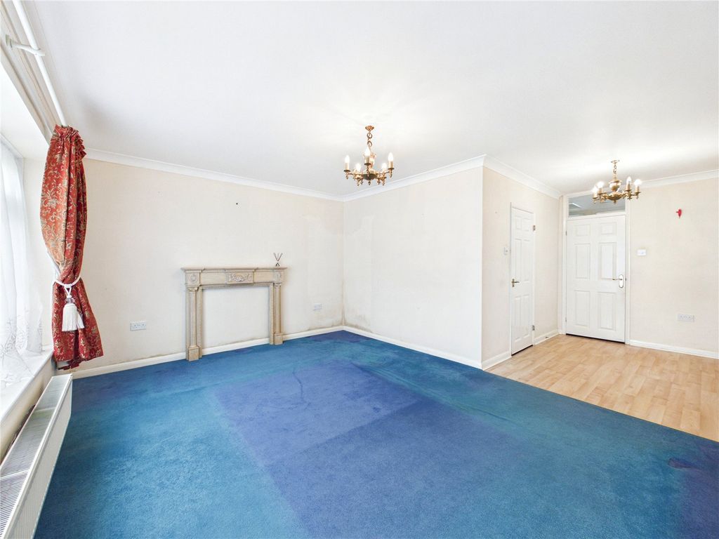 Property photo 3 of 17 Picture No. 13
