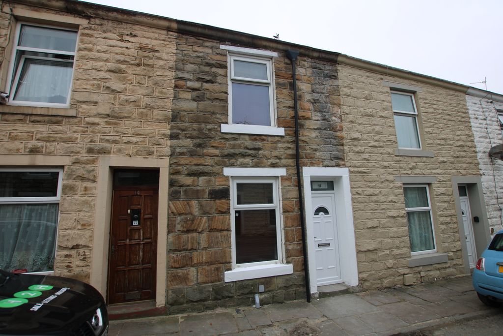 Property photo 1 of 7 1
