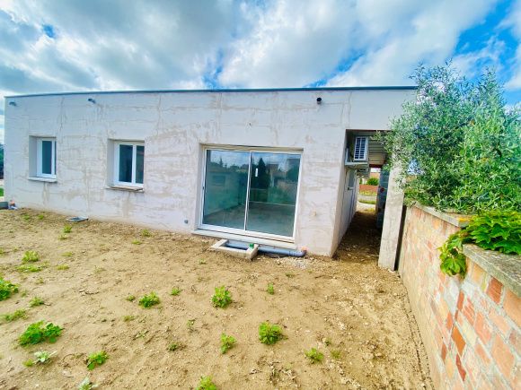 Property photo 2 of 9