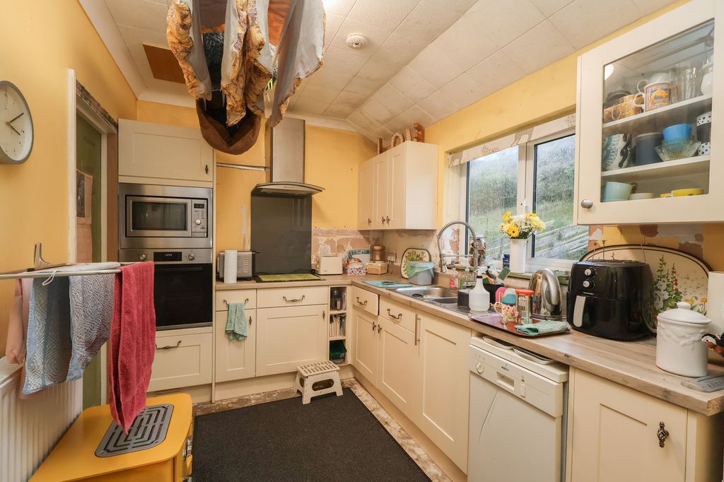Additional image 13 of 4 bed detached house for saleBudnic Hill, Perranporth TR6