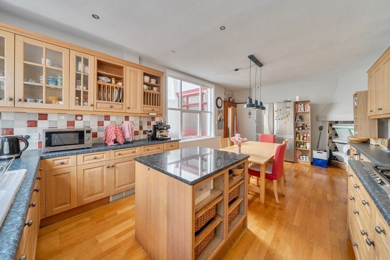 Property photo 2 of 13 Not Specified