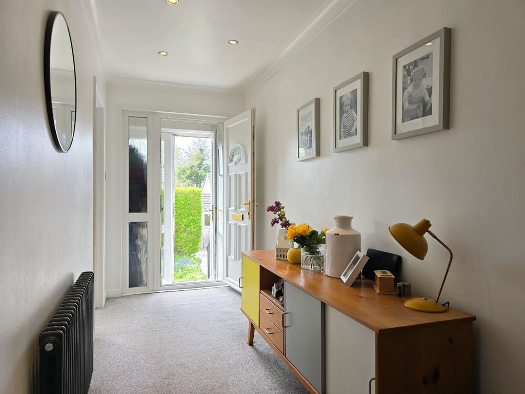 Property photo 2 of 17 5124642