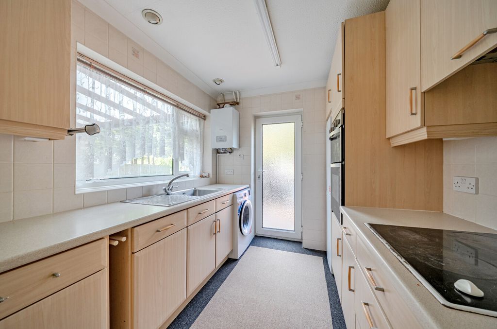 Property photo 3 of 14