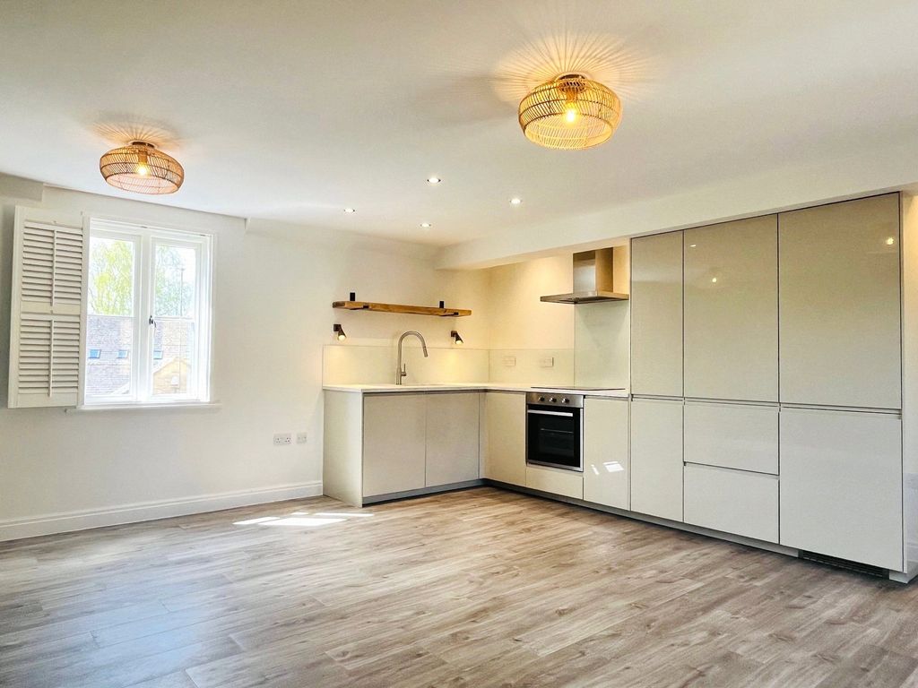 Property photo 2 of 10 Kitchen/Living