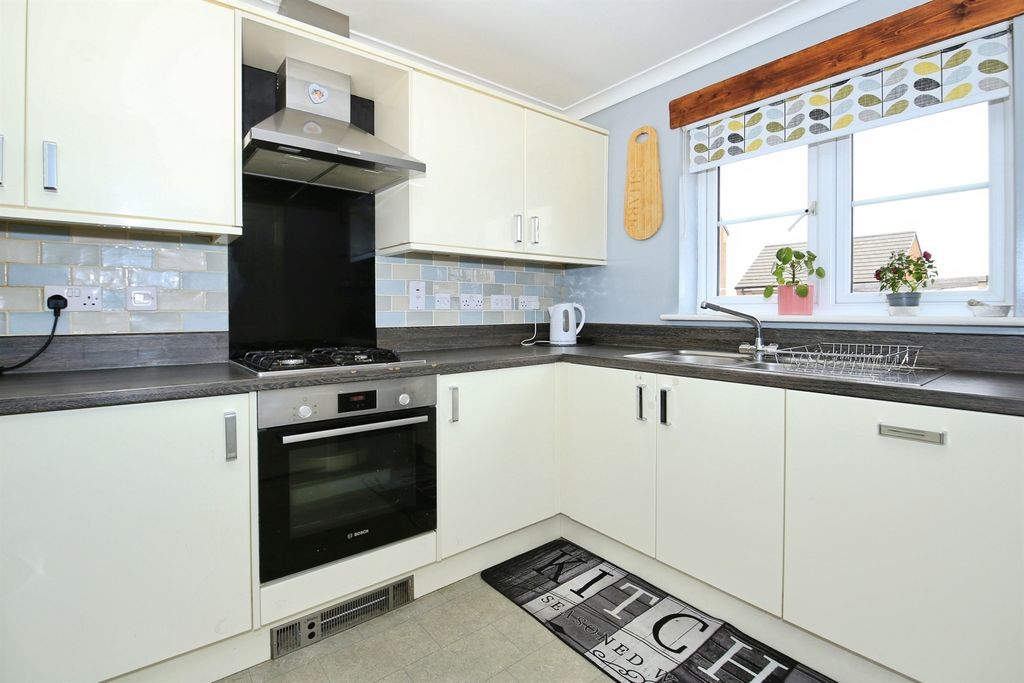 Property photo 3 of 15