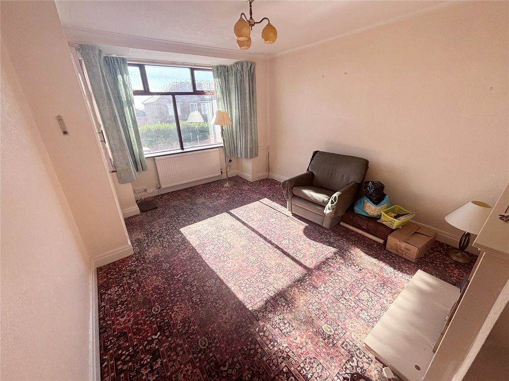 Property photo 2 of 14 Picture No. 02