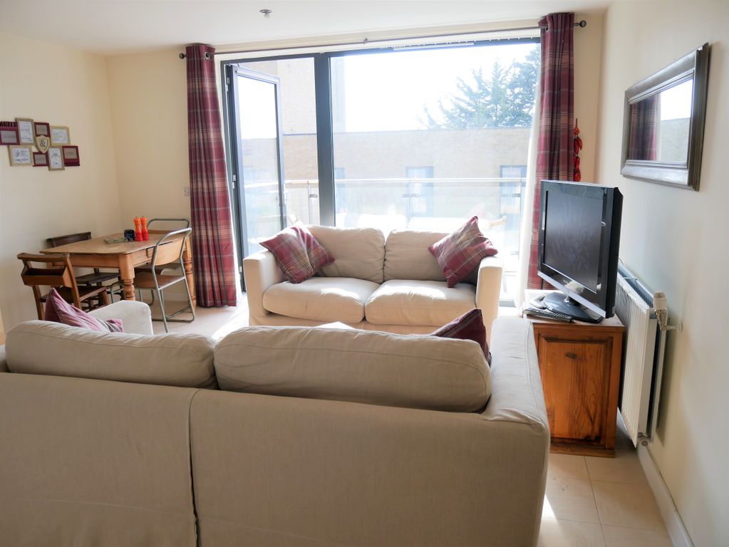 Property photo 3 of 14