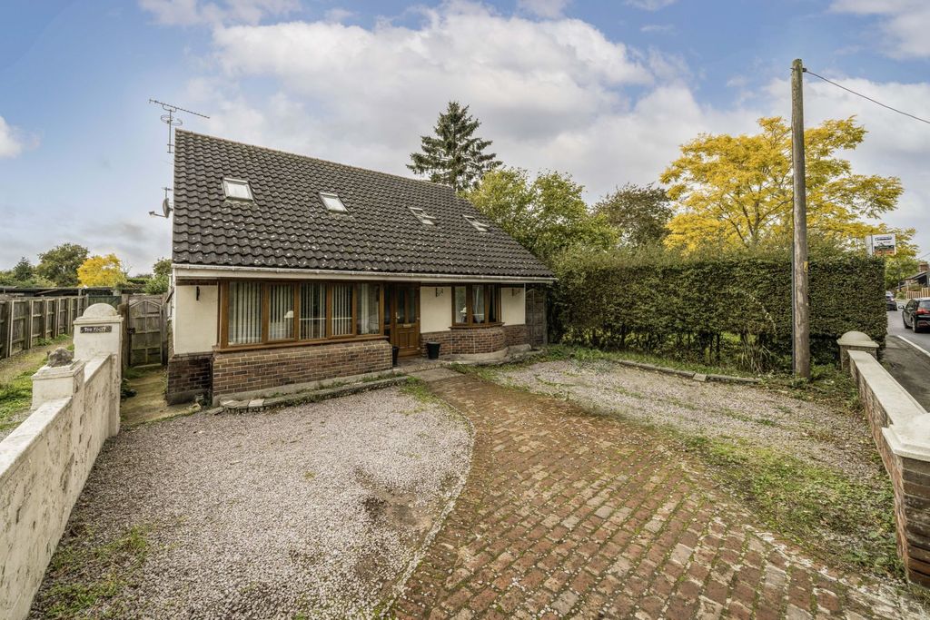 Property photo 2 of 22