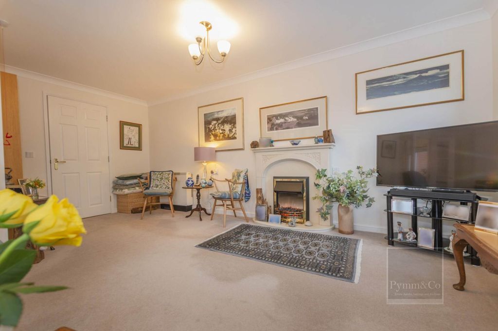 Property photo 2 of 11