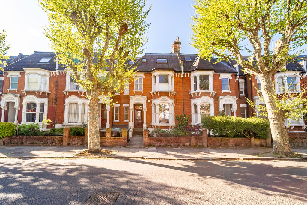 Property photo 3 of 17 Ndb05817-Edit
