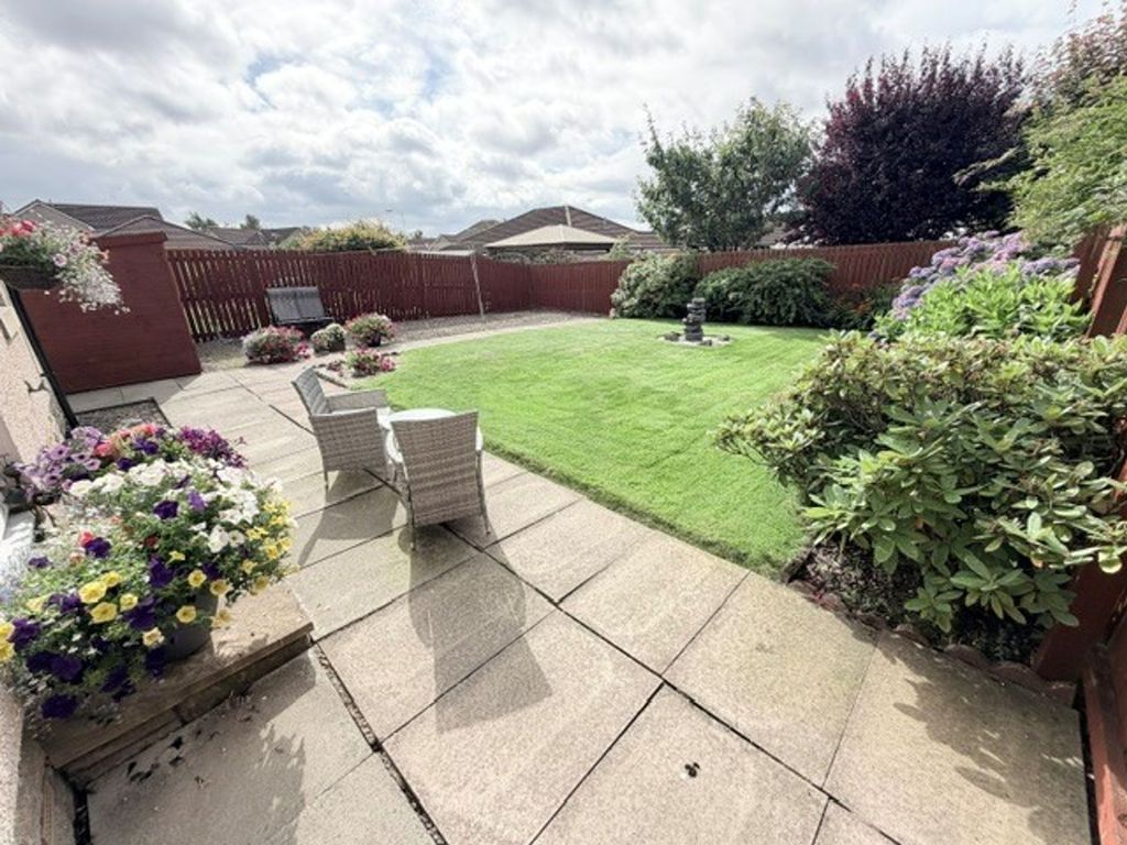 Property photo 2 of 24