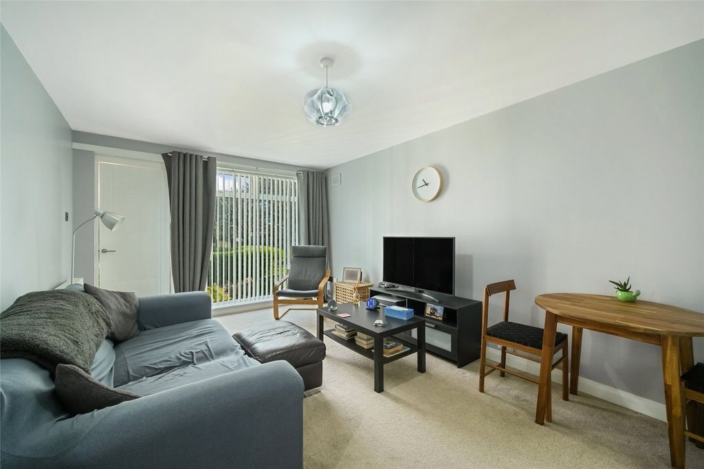 Property photo 3 of 22 Living/Dining Room