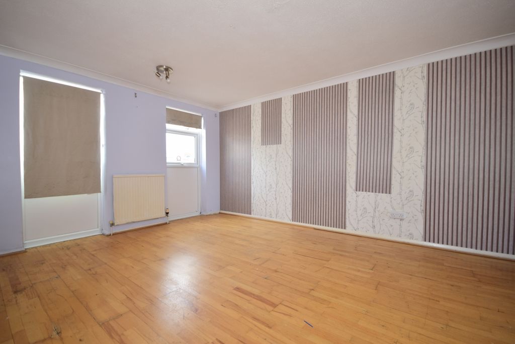 Property photo 3 of 10 Benchley Lounge