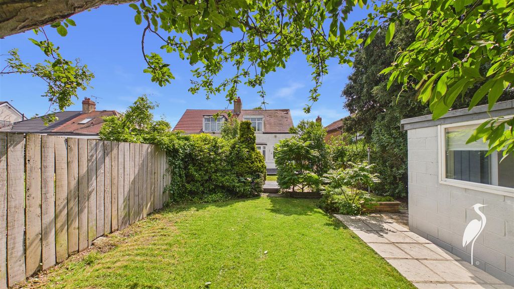 Property photo 2 of 36