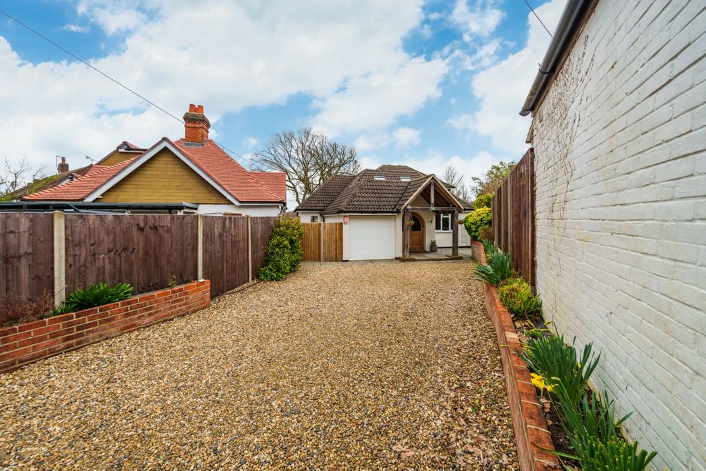 Property photo 1 of 16 Picture No. 17