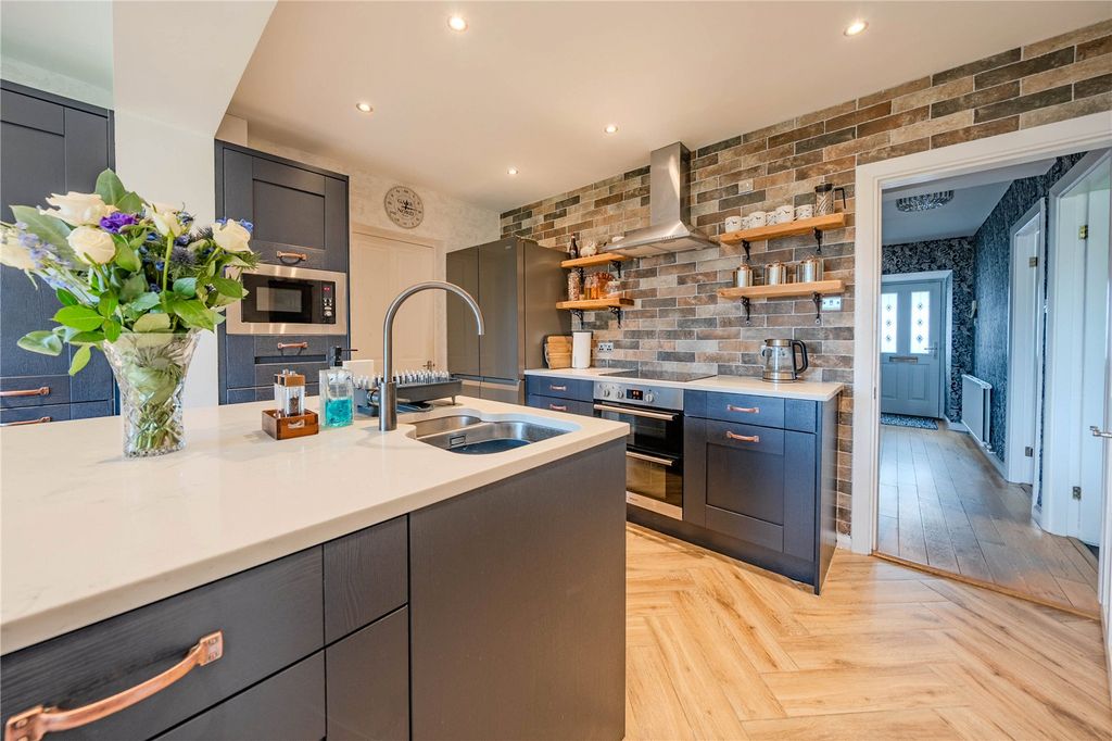 Property photo 3 of 25 Picture No. 17