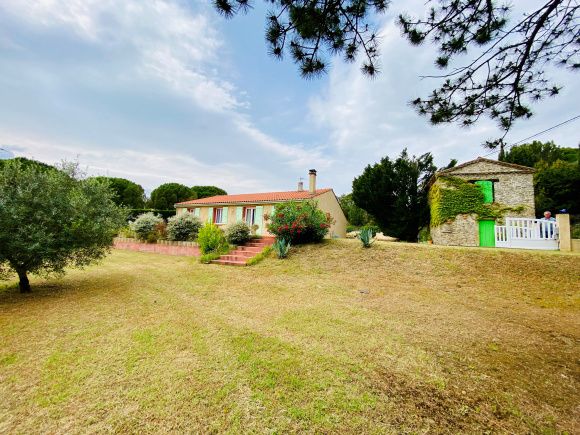 Property photo 2 of 18