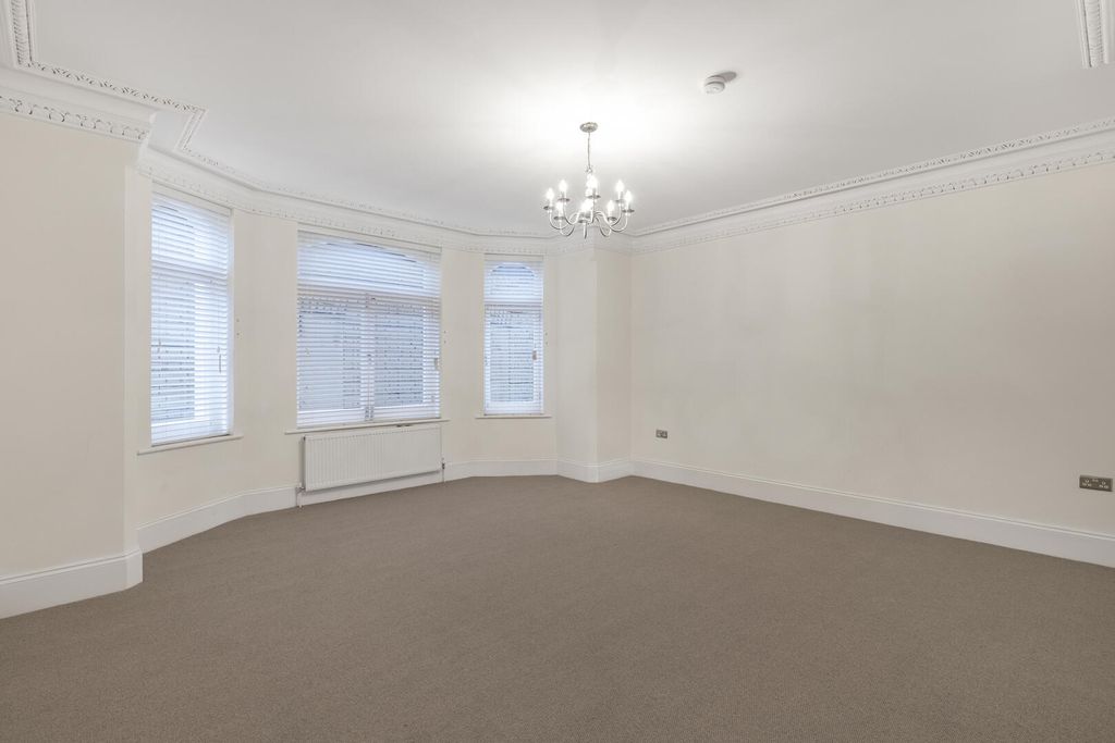 Property photo 3 of 14 Living Room