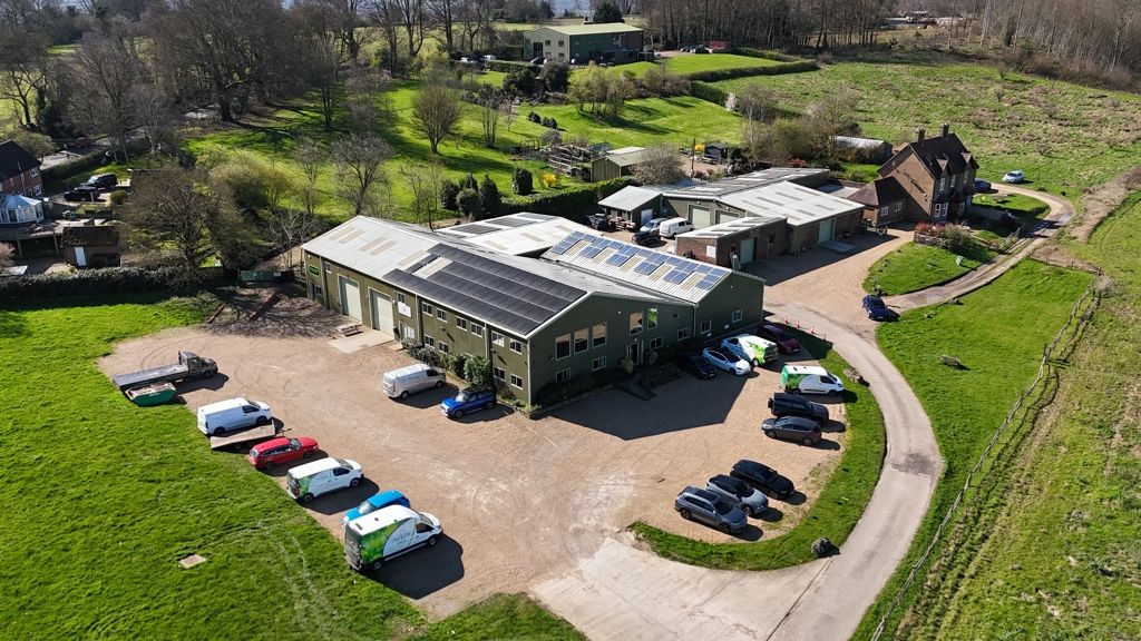 Property photo 1 of 17 Photo 6