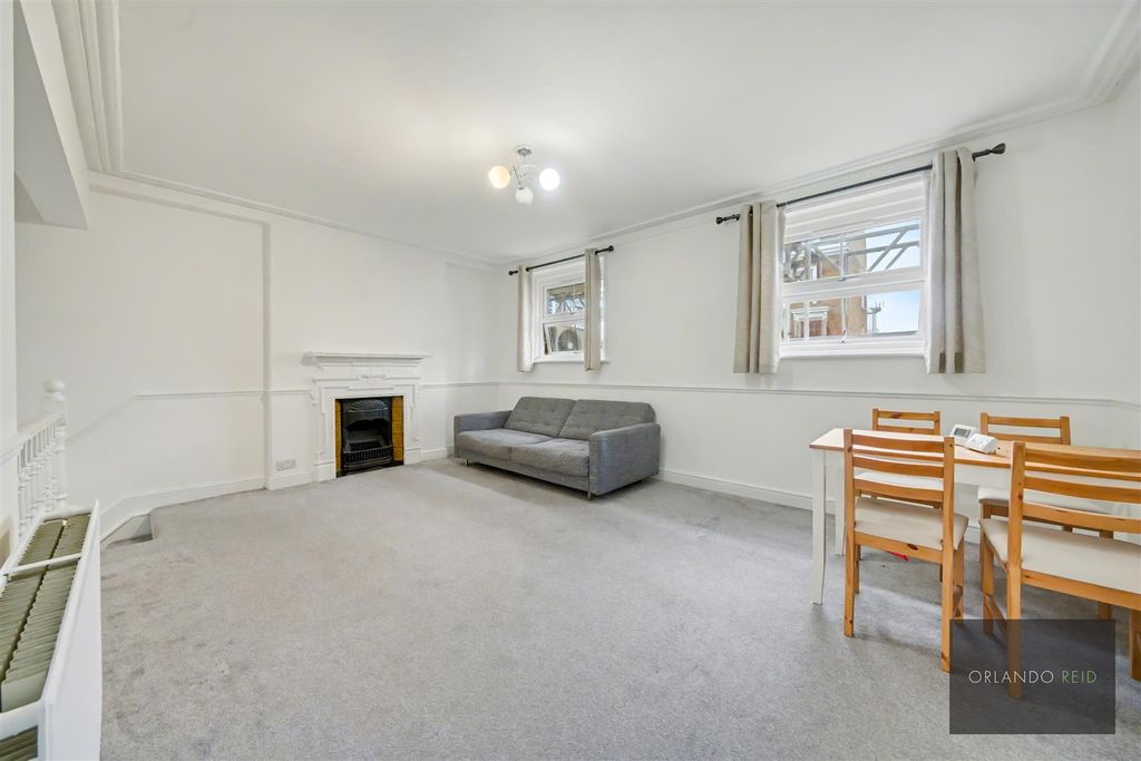 Property photo 3 of 12 Flat A, 8 Killyon Terrace Sw8 2Xr-1.Jpg