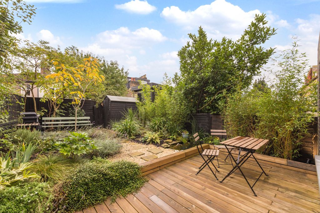 Property photo 3 of 8