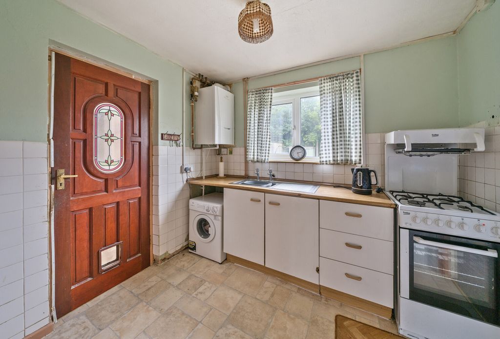 Property photo 3 of 10 1355316-7-68Caca1...