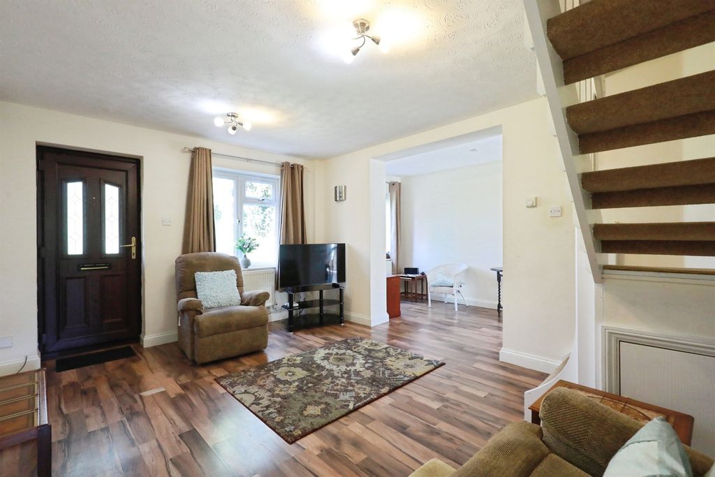 Property photo 3 of 13