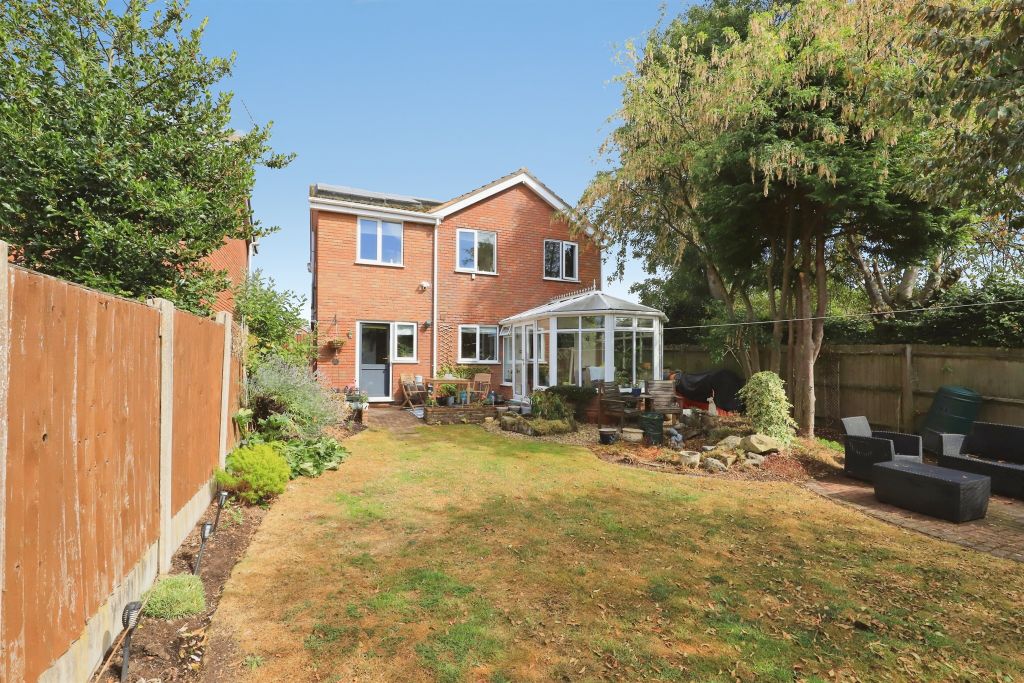 Property photo 2 of 21