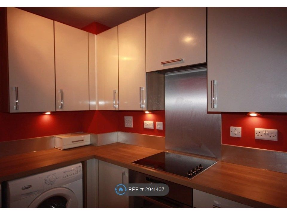 Property photo 3 of 5 Kitchen