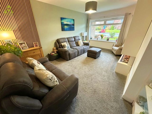 Property photo 2 of 21