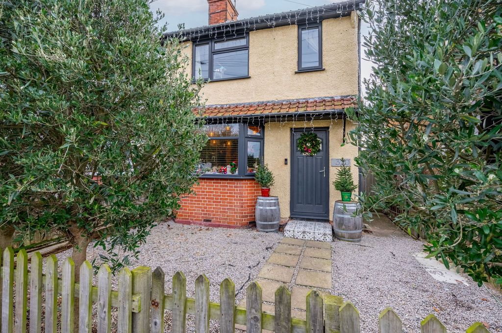 Property photo 1 of 24