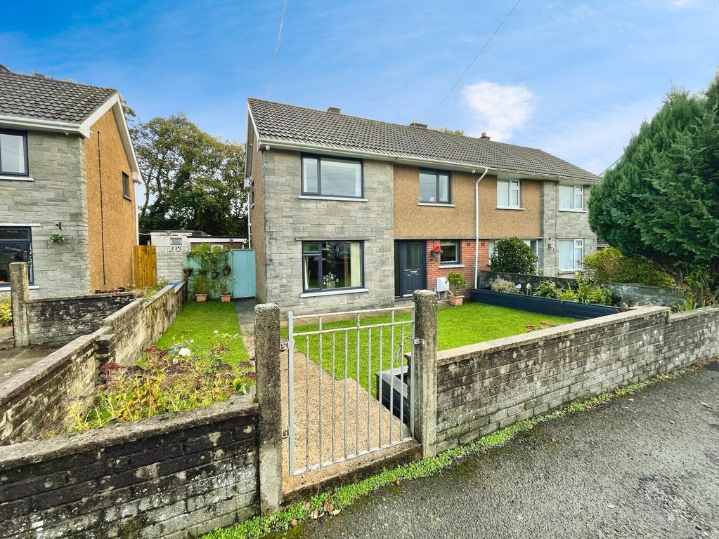 Property photo 1 of 24