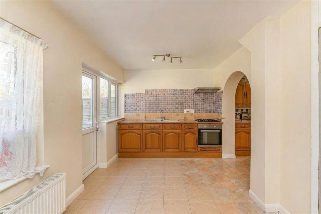 Property photo 3 of 11 Picture No. 02