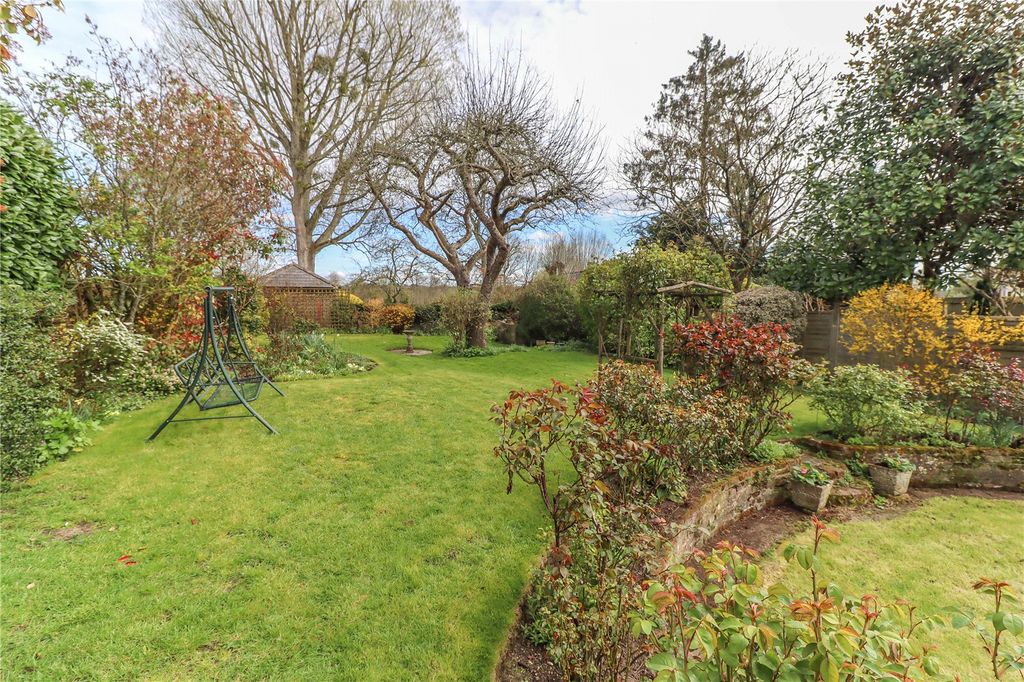 Property photo 2 of 26 Picture No. 38