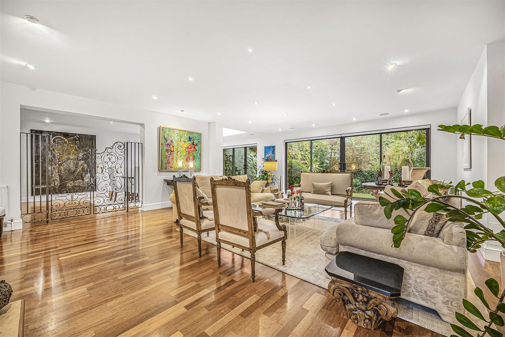 Property photo 3 of 13 Reception1 (1).Jpg