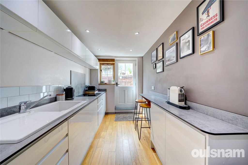 Property photo 2 of 21 Picture No. 05