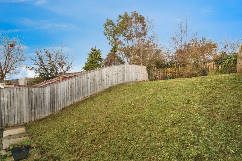 Property photo 2 of 37