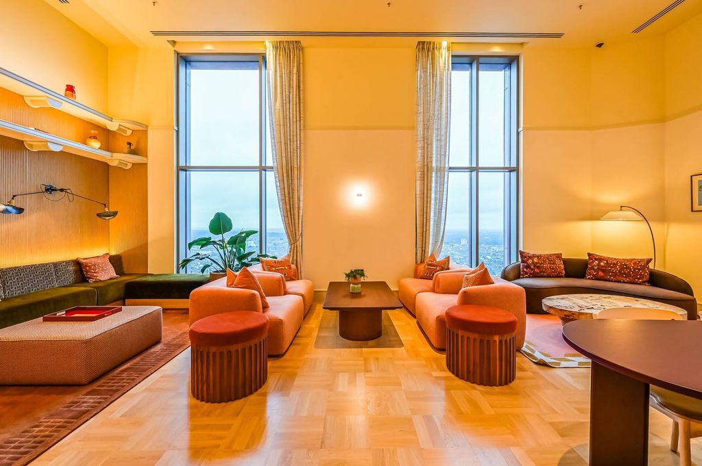 Property photo 3 of 55