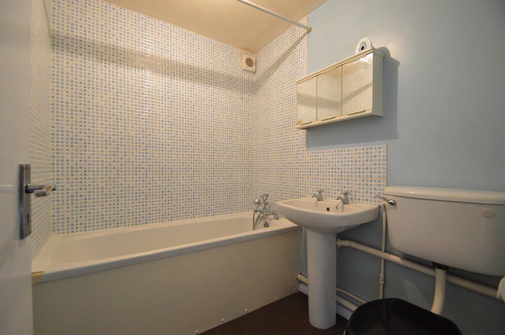 Property photo 3 of 3