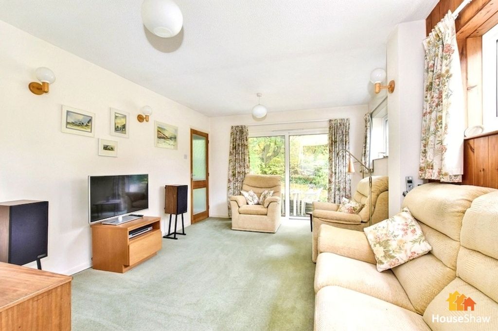 Property photo 3 of 14