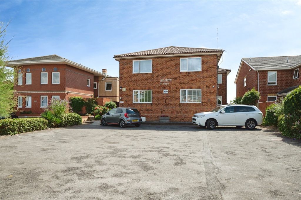 Property photo 1 of 12 Picture No. 37