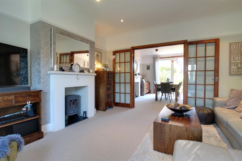 Property photo 2 of 25 Img_3107-Img_3109.Jpg