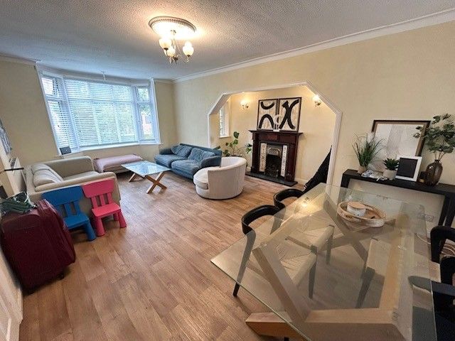 Property photo 2 of 6