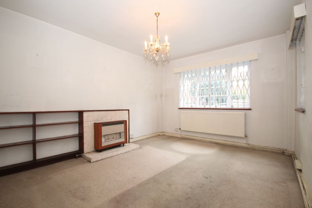 Property photo 3 of 7 Gallery