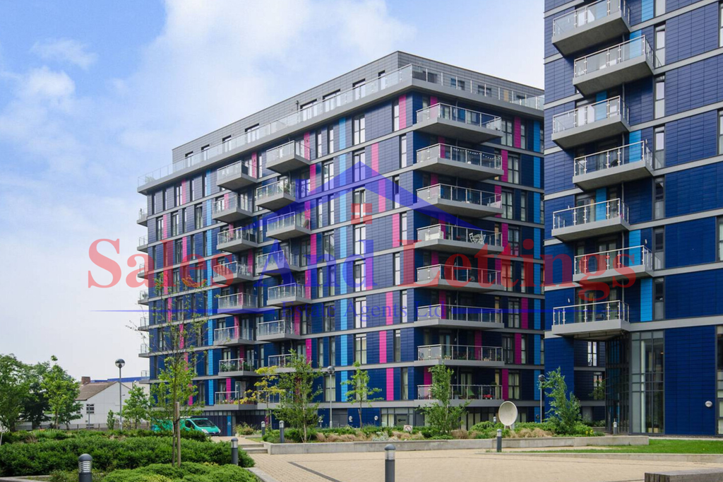 Property photo 1 of 8 Main Entrance