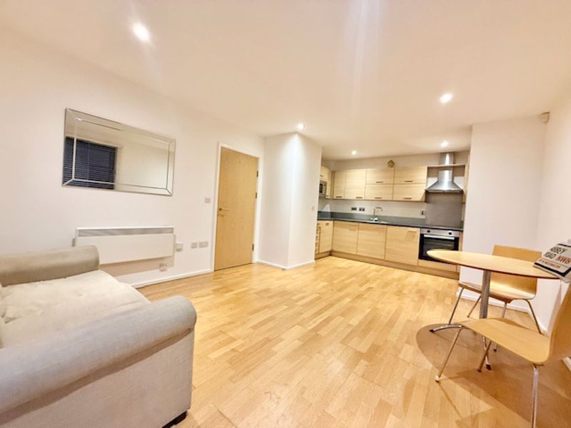 Property photo 3 of 7 Photo 7