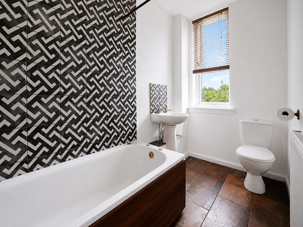 Property photo 3 of 18 Gr 8 Morgan Place Dundee-3.Jpg